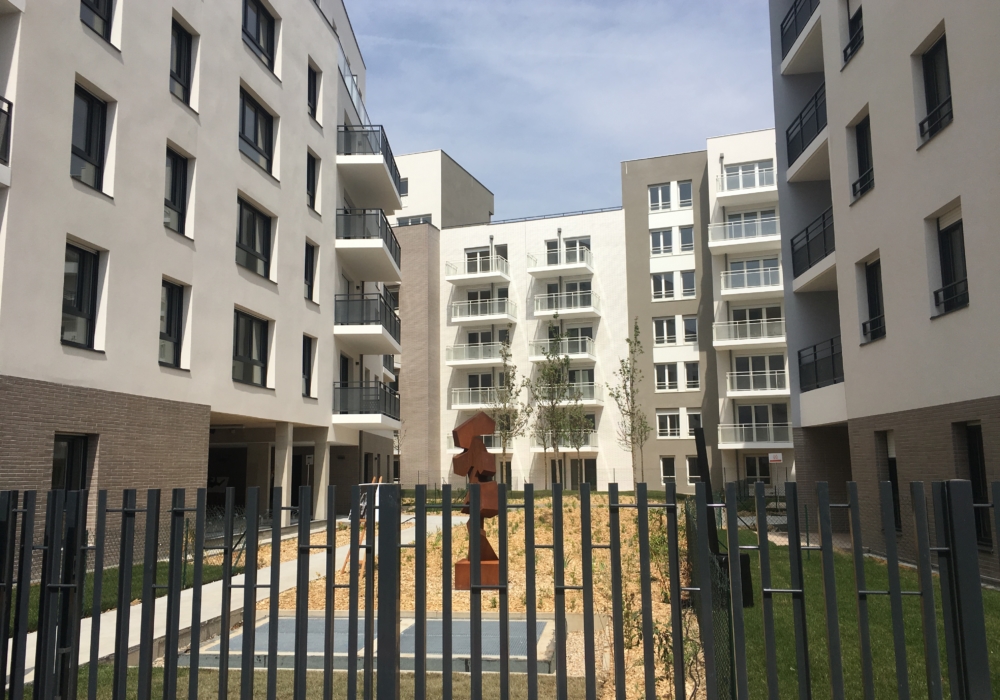 SOGEBROWN, Logements, Poissy (Yvelines) - 7 bâtiments proposant 450 logements dont une résidence pour jeunes actifs de 147 chambres